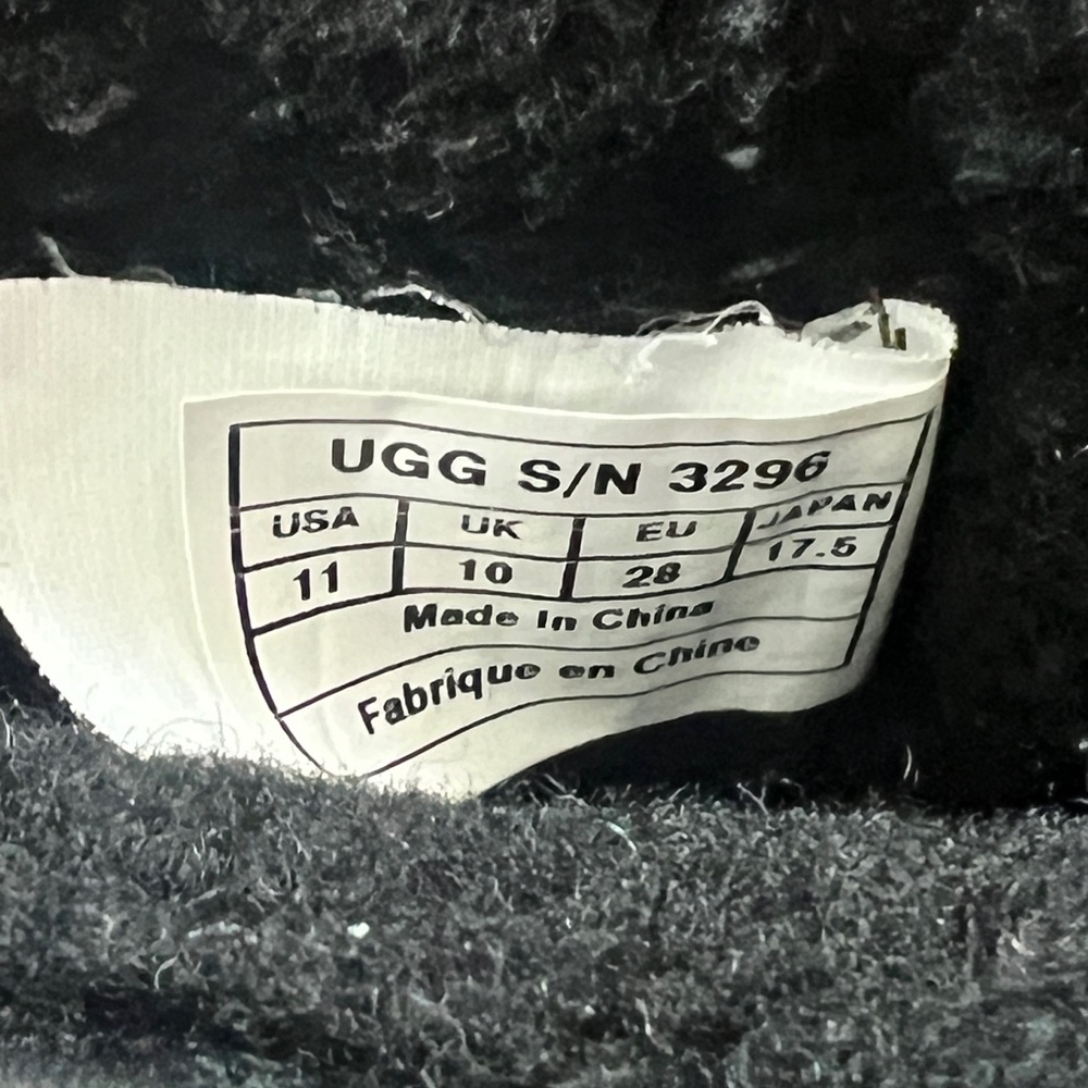 Ugg Boots and leather and suede - Picture 3 of 5